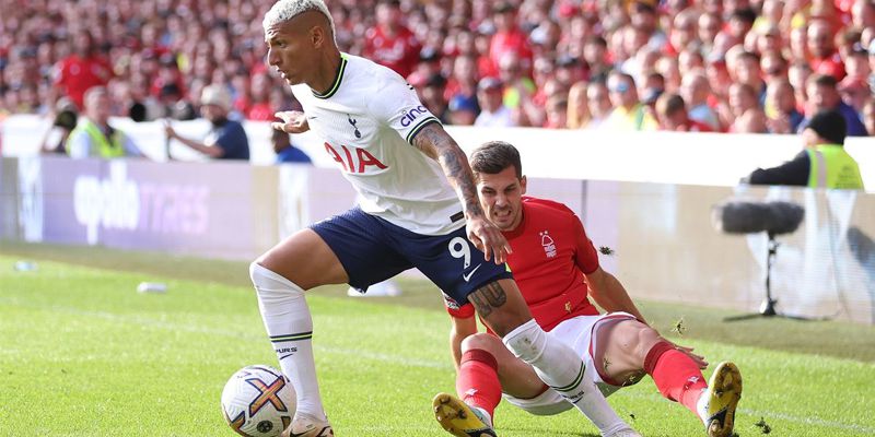 Soi kèo trận Nottingham Forest vs Tottenham vòng 17 Ngoại hạng Anh